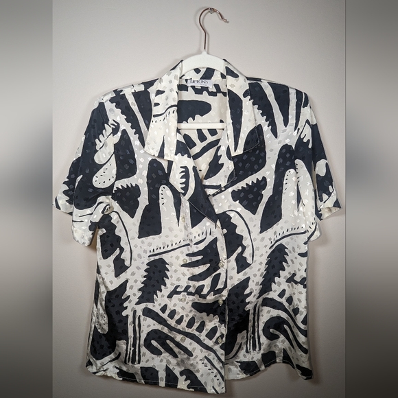 Vintage 80s blank/white funky print button up shirt sleeve blouse - Picture 2 of 7